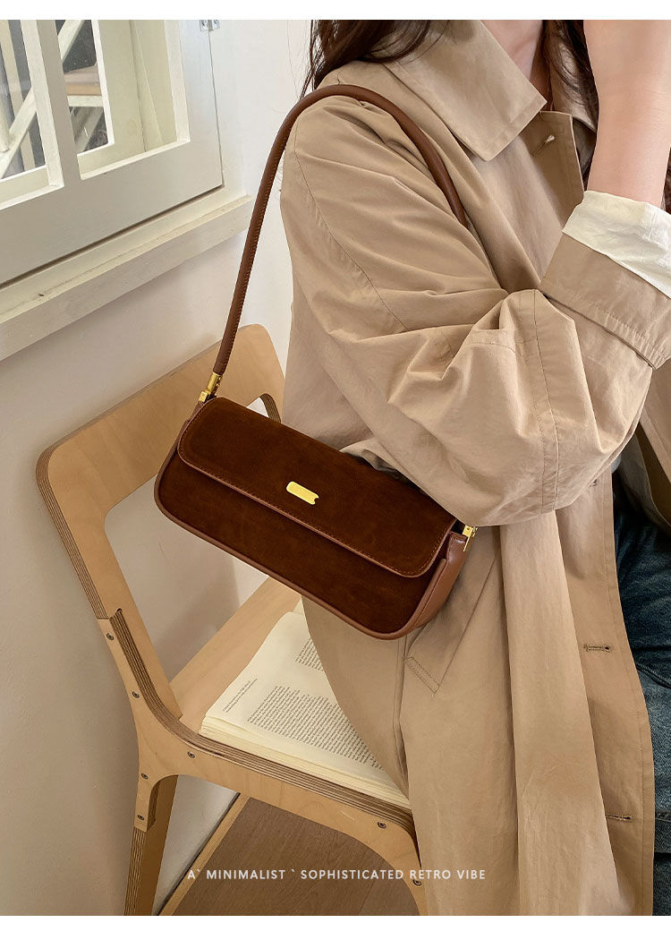 Hab8e9442b1544df3aeee47c1a9159747c Luxury Handbag - Image 1